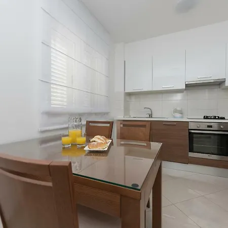 Ivona Apartament Makarska